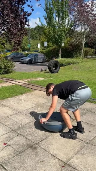 You know what time it is! My favourite time of the year where we tear it up outside hitting them high heart rates! A burpee never hurt right? 

#fitness #gym #workout #fitnessmotivation #fit #pt #health  #fitfam #bootcamp #healthy #gymlife #personaltrainer #exercise #weightloss #fitnessjourney #instafit #hiit #cardio #nutrition #strong  #strength #burpee #fareham #titchfield #locksheath #southampton #portsmouth #gosport #stubbington #whiteley